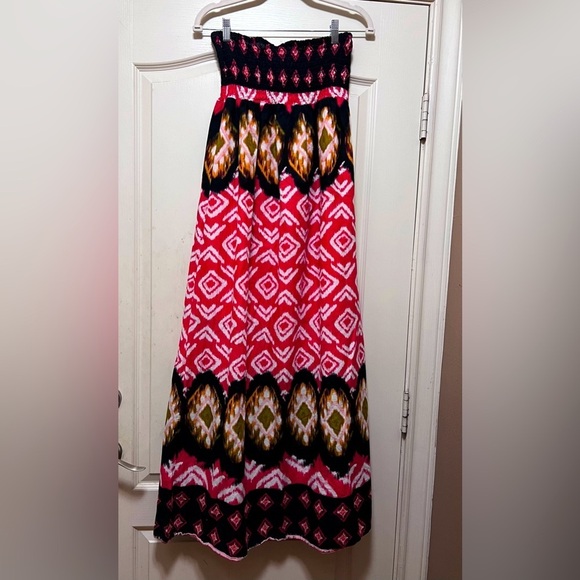 Maxi dress, elastic bust. Size large - Picture 1 of 3